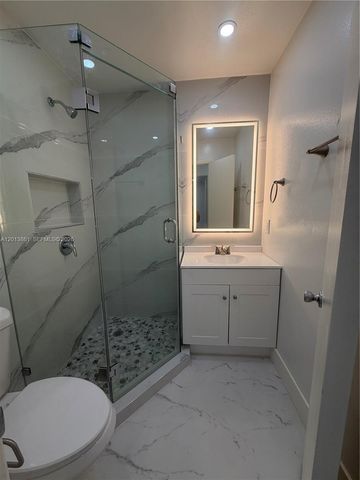 7024 SW 114th Pl A-52, Miami, FL 33173