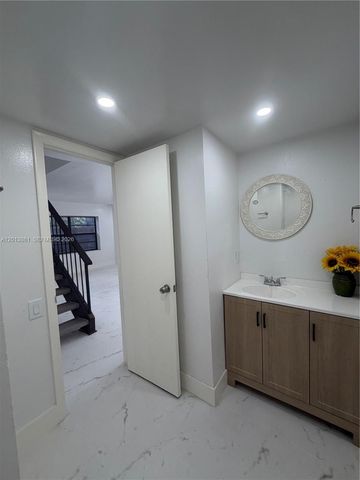 7024 SW 114th Pl A-52, Miami, FL 33173