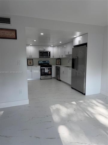 7024 SW 114th Pl A-52, Miami, FL 33173