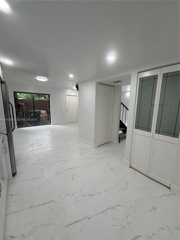7024 SW 114th Pl A-52, Miami, FL 33173