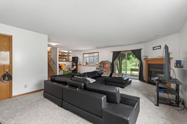 10035 Fallgold Parkway N, Brooklyn Park, MN 55443