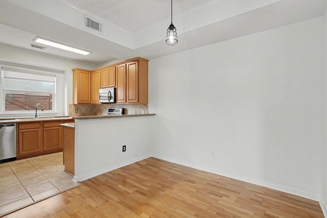 813 Davis Road, League City, TX 77573