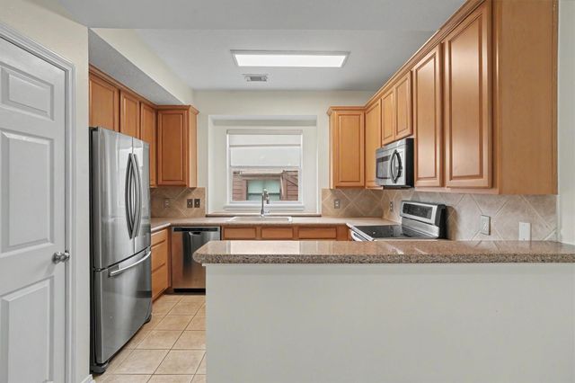 813 Davis Road, League City, TX 77573