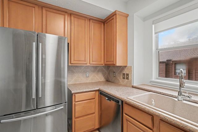 813 Davis Road, League City, TX 77573