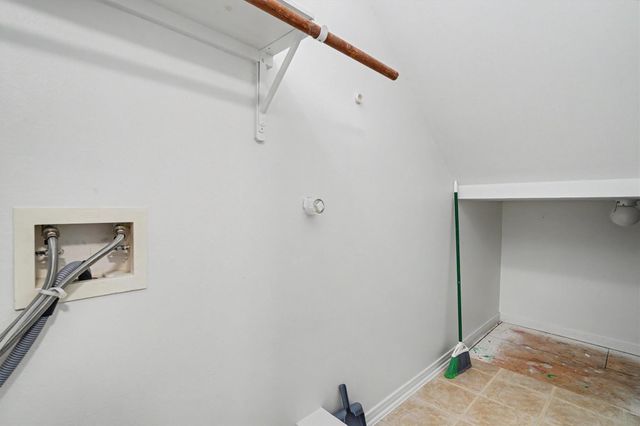 813 Davis Road, League City, TX 77573