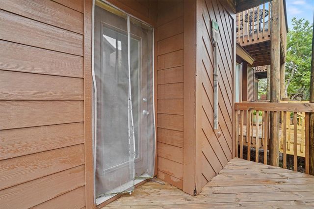 813 Davis Road, League City, TX 77573