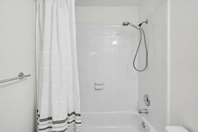 813 Davis Road, League City, TX 77573