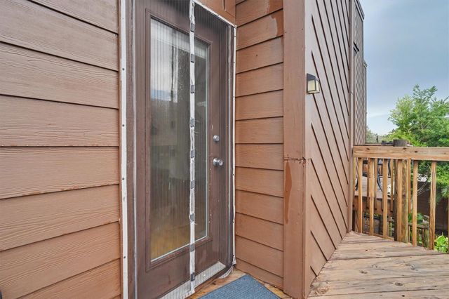 813 Davis Road, League City, TX 77573