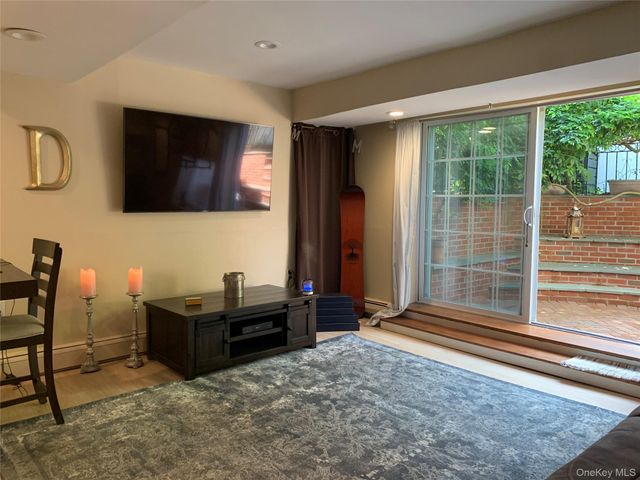 130 E Olive Street, Long Beach, NY 11561