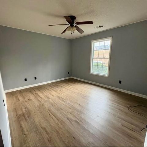 139 Marie Ct, Athens, GA 30607