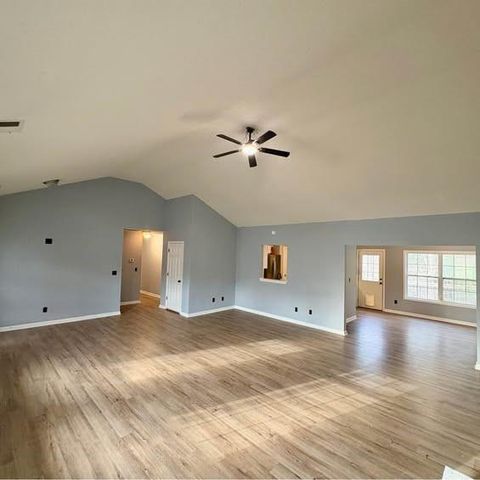 139 Marie Ct, Athens, GA 30607