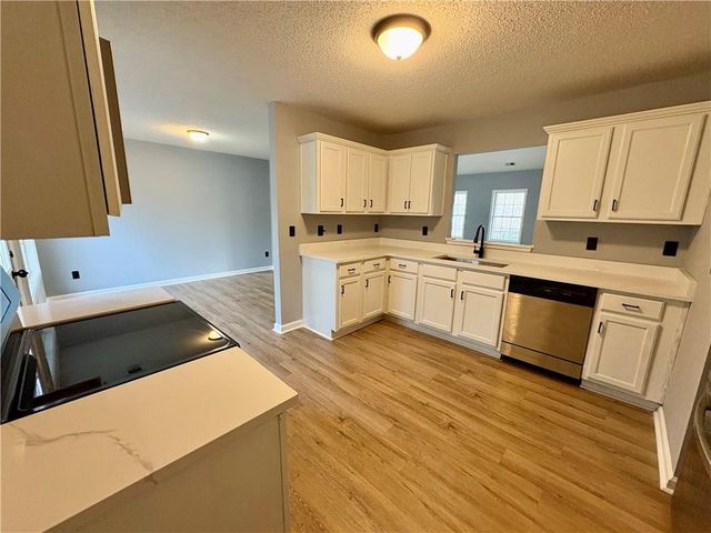 139 Marie Ct, Athens, GA 30607