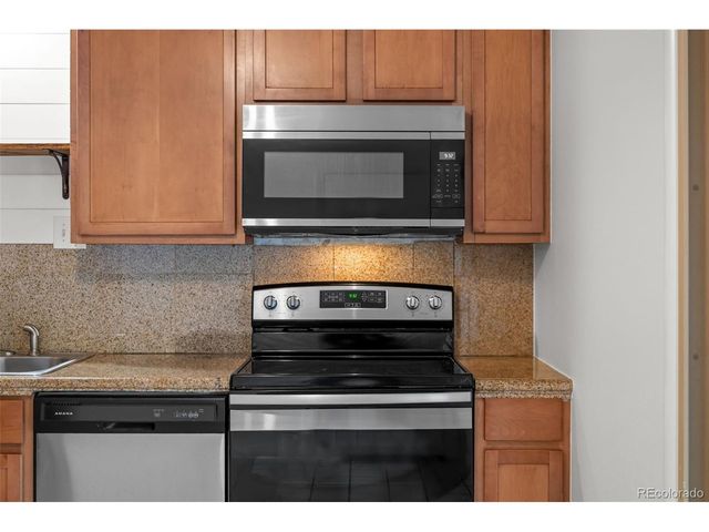 3266 S Helena St, Aurora, CO 80013