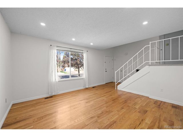 3266 S Helena St, Aurora, CO 80013