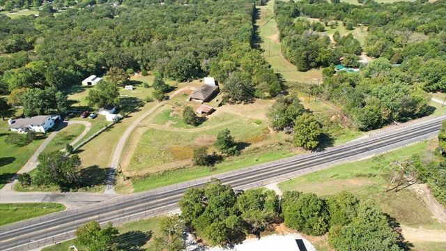 21 Chaparral Estates Drive, Denison, TX 75021