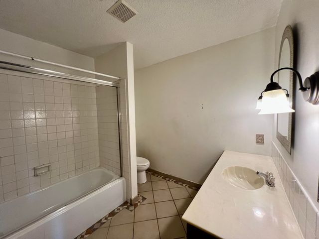 2546 South Brandon Avenue, Springfield, MO 65809