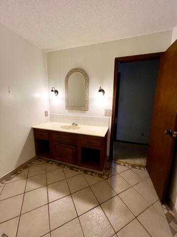 2546 South Brandon Avenue, Springfield, MO 65809