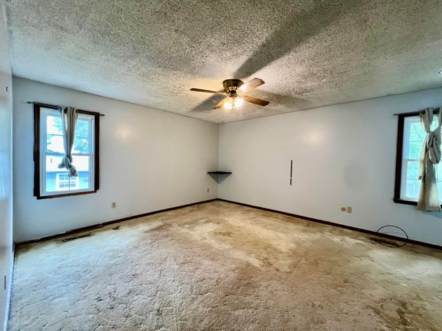2546 South Brandon Avenue, Springfield, MO 65809