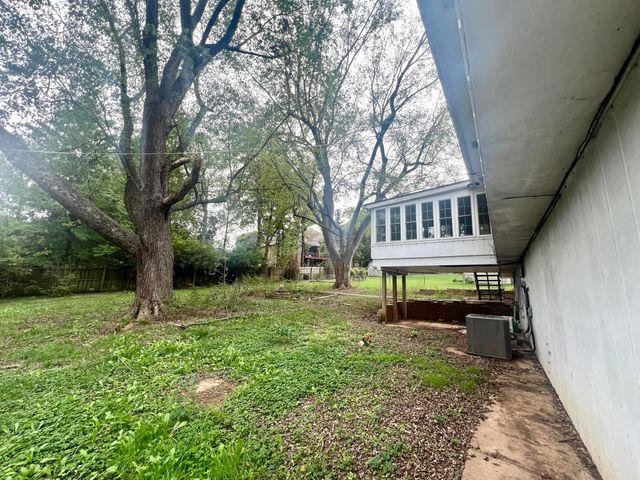 2546 South Brandon Avenue, Springfield, MO 65809