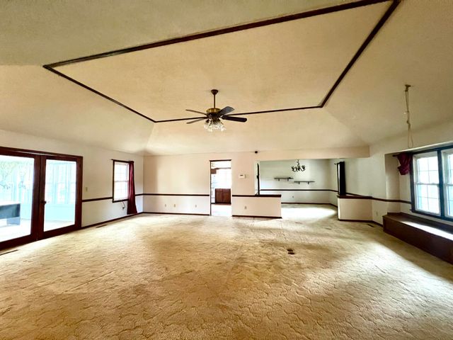 2546 South Brandon Avenue, Springfield, MO 65809
