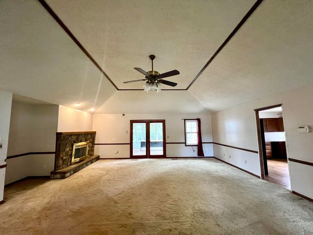 2546 South Brandon Avenue, Springfield, MO 65809