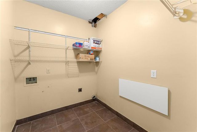7095 Cogburn Road, Cumming, GA 30028