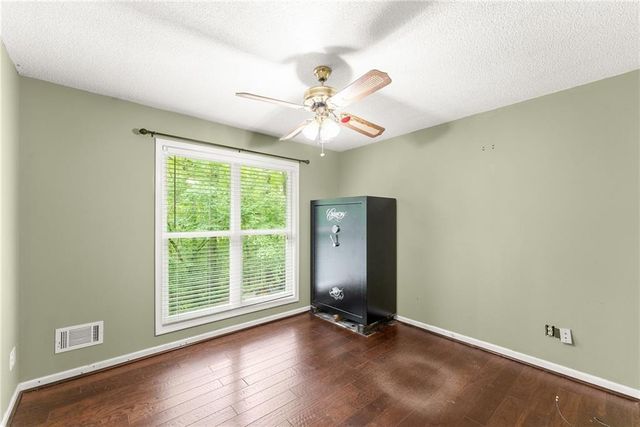 7095 Cogburn Road, Cumming, GA 30028