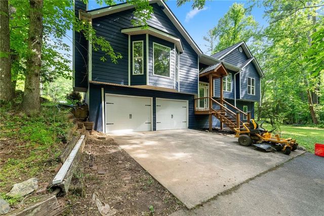 7095 Cogburn Road, Cumming, GA 30028