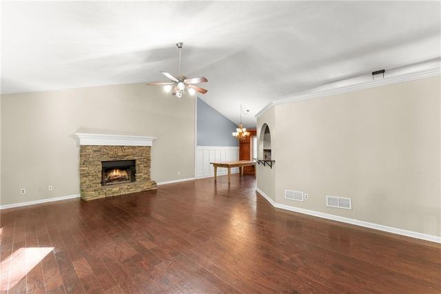 7095 Cogburn Road, Cumming, GA 30028