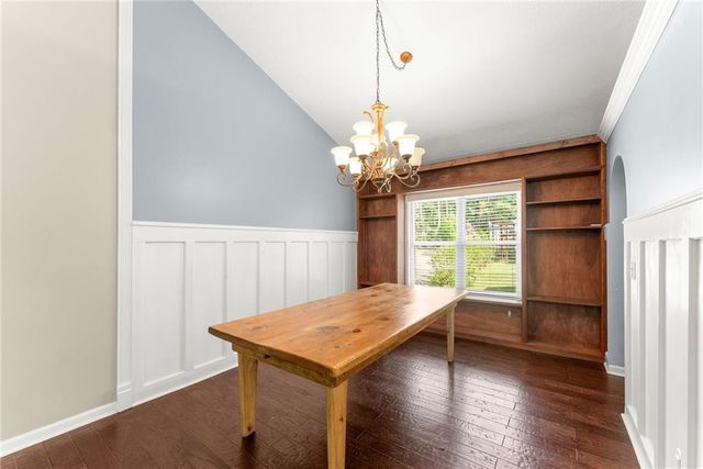 7095 Cogburn Road, Cumming, GA 30028