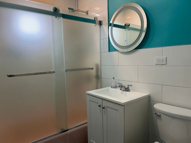 21 Ericsson St 2, Cambridge, MA 02138