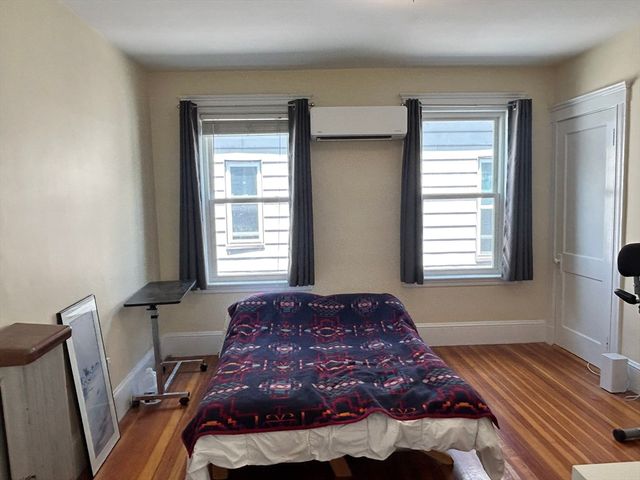 21 Ericsson St 2, Cambridge, MA 02138