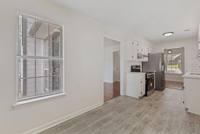 6025 CLOVERLAND CV, Millington, TN 38053
