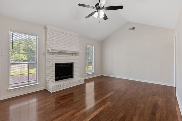 6025 CLOVERLAND CV, Millington, TN 38053