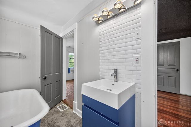 5576 Walnut Street, Deerfield Twp, OH 45034