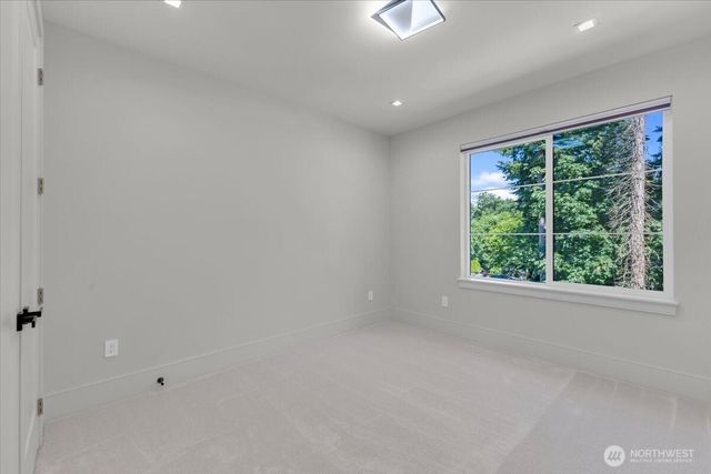 8736 126th Avenue NE, Kirkland, WA 98033
