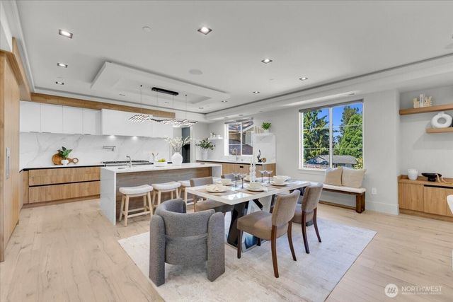 8736 126th Avenue NE, Kirkland, WA 98033
