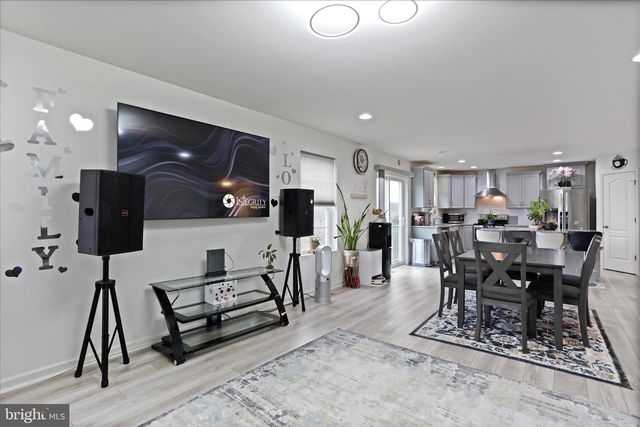 183 LUXOR CT, Bunker Hill, WV 25413