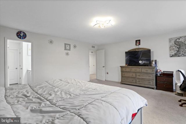 183 LUXOR CT, Bunker Hill, WV 25413