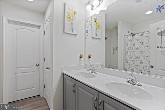 183 LUXOR CT, Bunker Hill, WV 25413