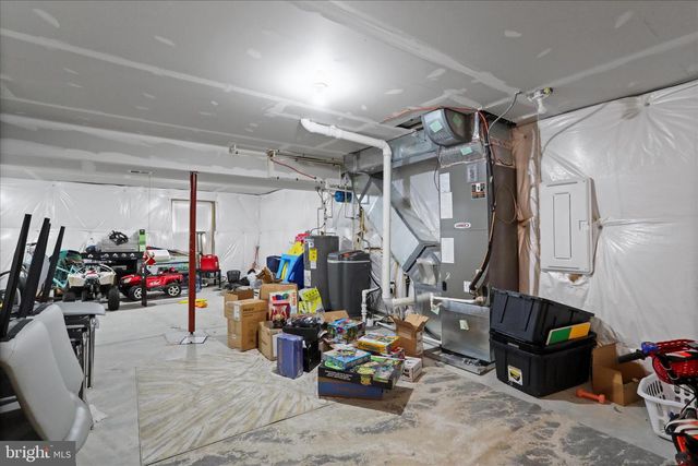 183 LUXOR CT, Bunker Hill, WV 25413