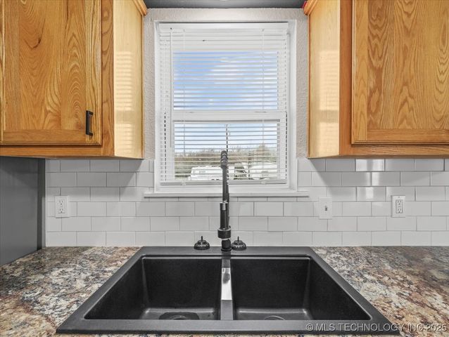 22751 Thompson Lane, Bokoshe, OK 74930