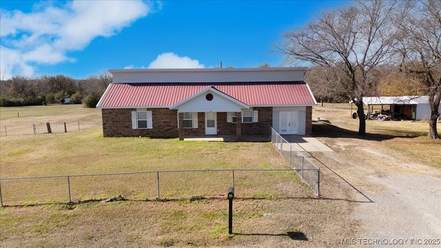 22751 Thompson Lane, Bokoshe, OK 74930