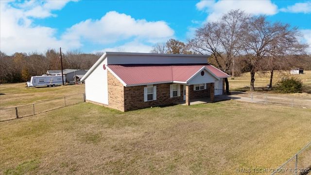 22751 Thompson Lane, Bokoshe, OK 74930