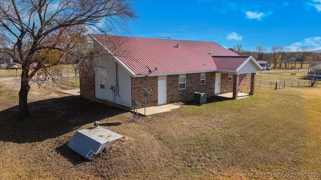 22751 Thompson Lane, Bokoshe, OK 74930