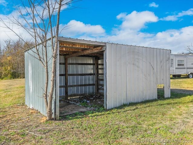 22751 Thompson Lane, Bokoshe, OK 74930