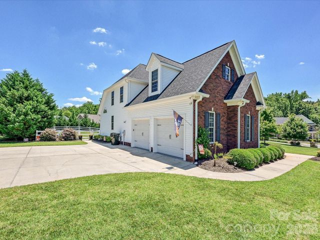 305 Spurs Court, Rock Hill, SC 29732