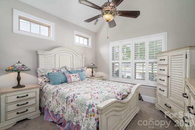 5228 Courtyard Lane, Belmont, NC 28012
