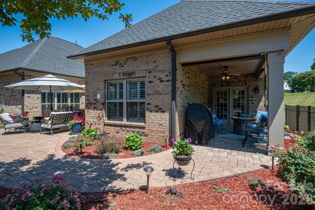 5228 Courtyard Lane, Belmont, NC 28012