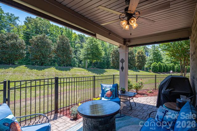 5228 Courtyard Lane, Belmont, NC 28012